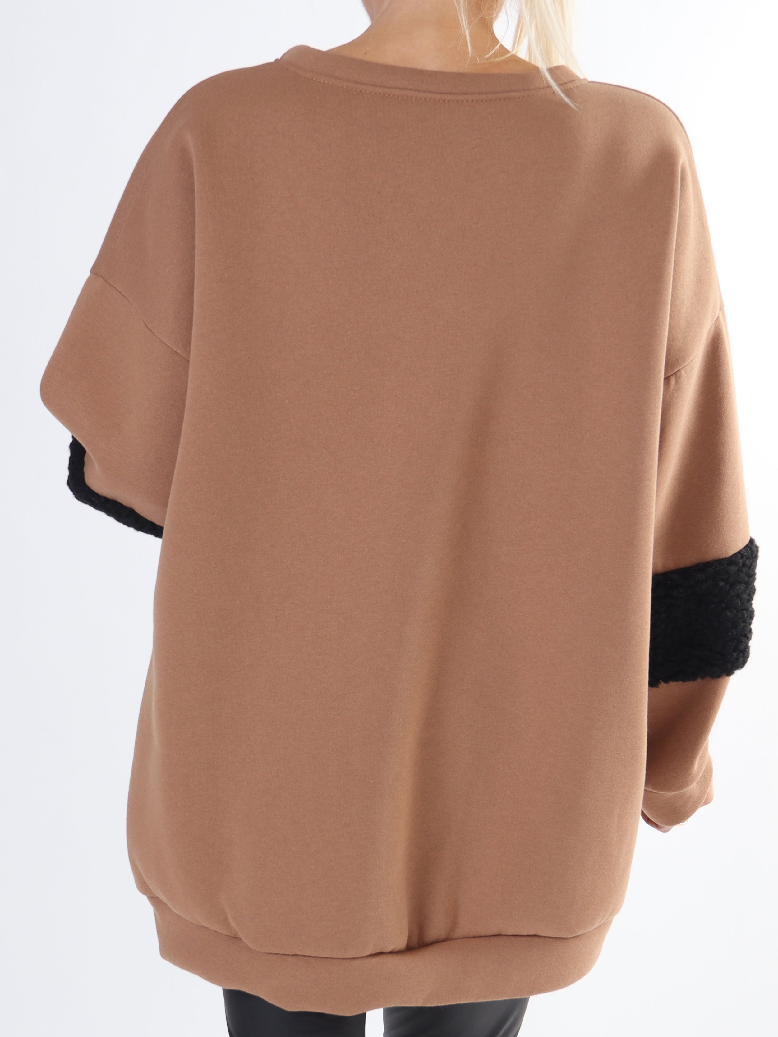 Fenya - Sweatshirt i stor storlek med detaljer i mjuk plysch